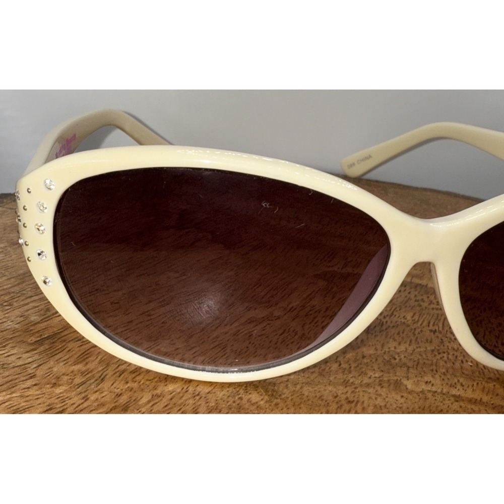 Vintage Candie's Cat Eye Sunglasses Cream Rhinestone Bling Y2K 00s Aesthetic - Picture 6 of 13